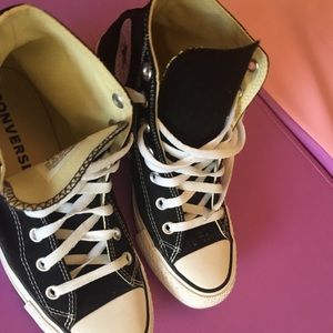 Converse Athletic shoes black sz. 7.5